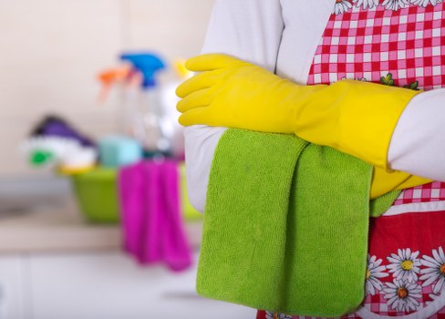 Reliable cleaning company in W14 handling detailed deep cleaning tasks